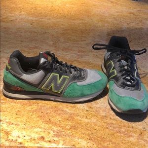 Men’s New Balance black/green 574